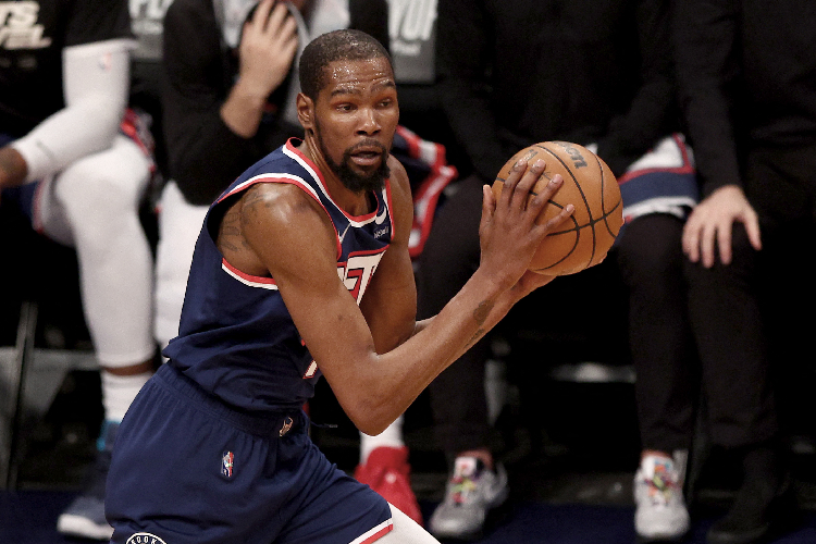 Aps reunio, Nets acertam permanncia de Kevin Durant